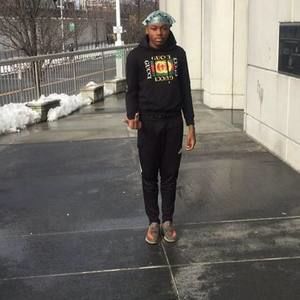 Meet your Posher, Wayne